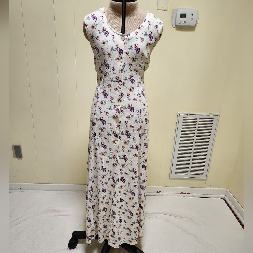 Carolyn Taylor Floral Patterned Dress - Picture 3 of 5